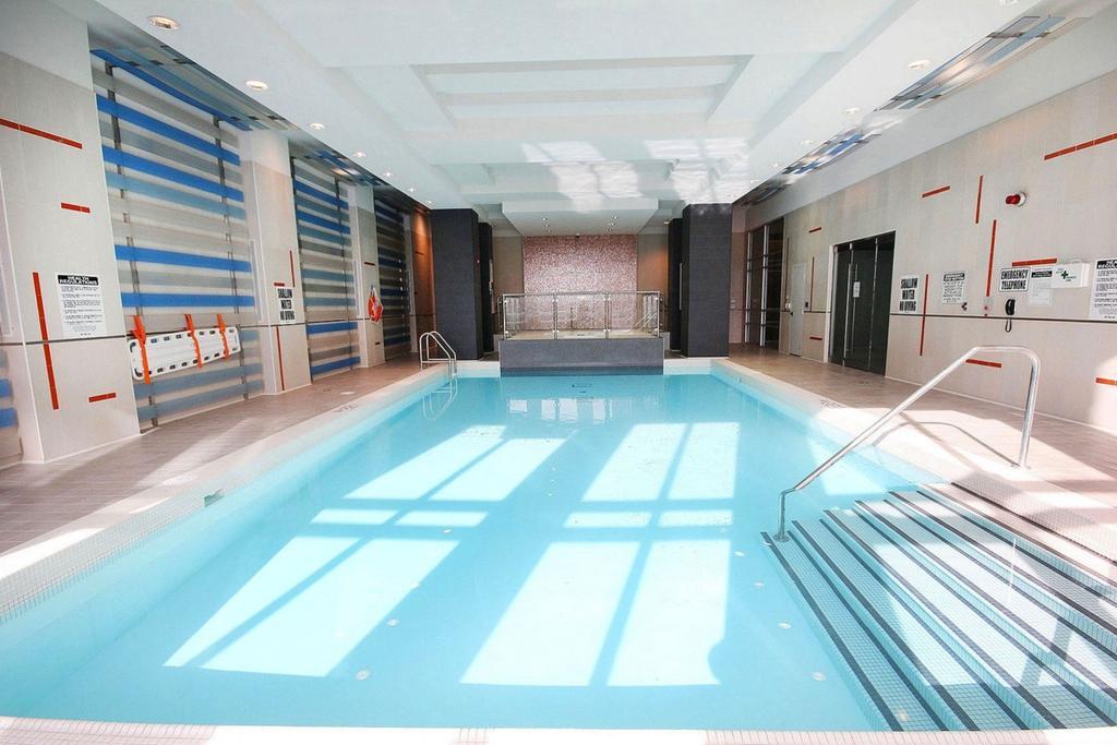 Napa Furnished Rental Apartments Square One Mississauga Eksteriør billede