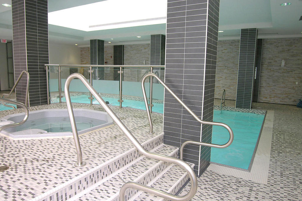 Napa Furnished Rental Apartments Square One Mississauga Eksteriør billede