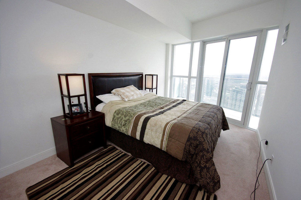 Napa Furnished Rental Apartments Square One Mississauga Eksteriør billede