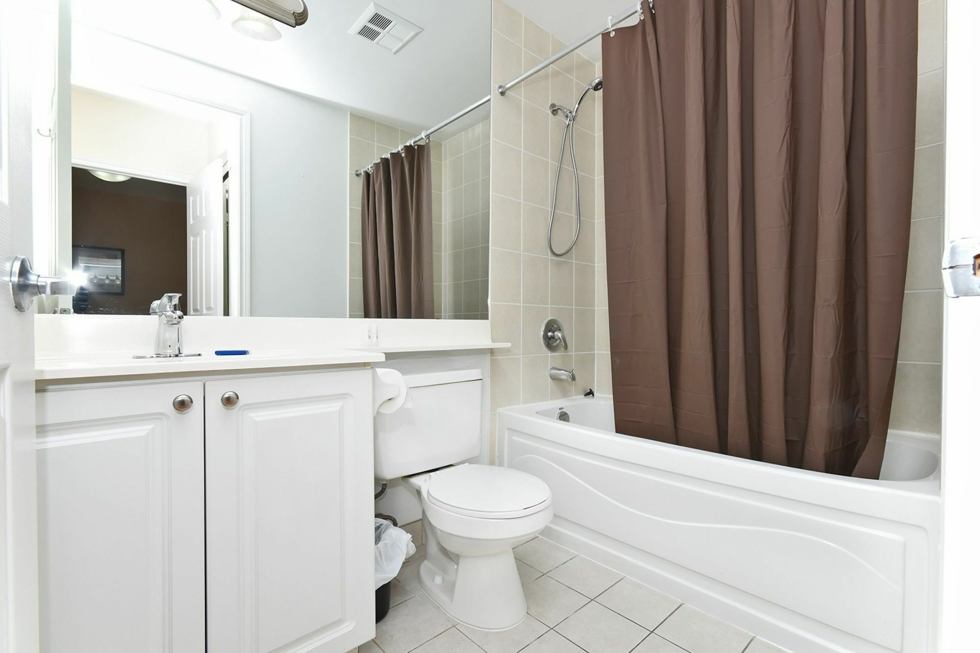 Napa Furnished Rental Apartments Square One Mississauga Eksteriør billede